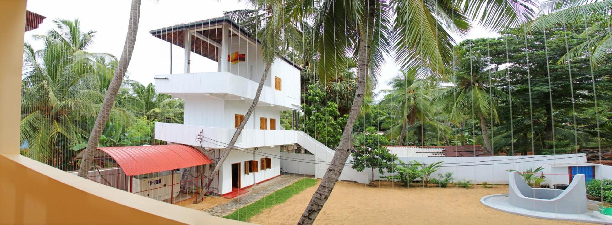 Bluewater Beach Resort Trincomalee Exterior photo